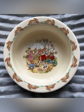 Vintage Royal Doulton Bunnykins Gardening Cereal Bowl English Fine Bone China Ma